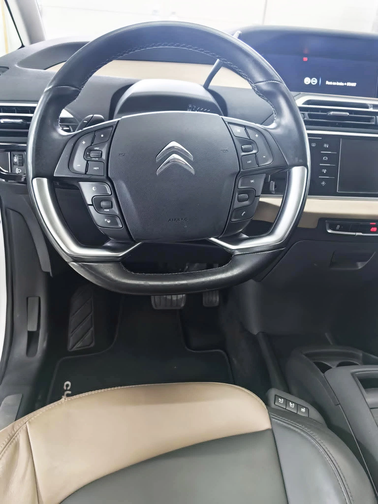 Citroen C4 Picasso SpaceTourer Exclusive - Всички екстри!, снимка 12 - Автомобили и джипове - 54658079