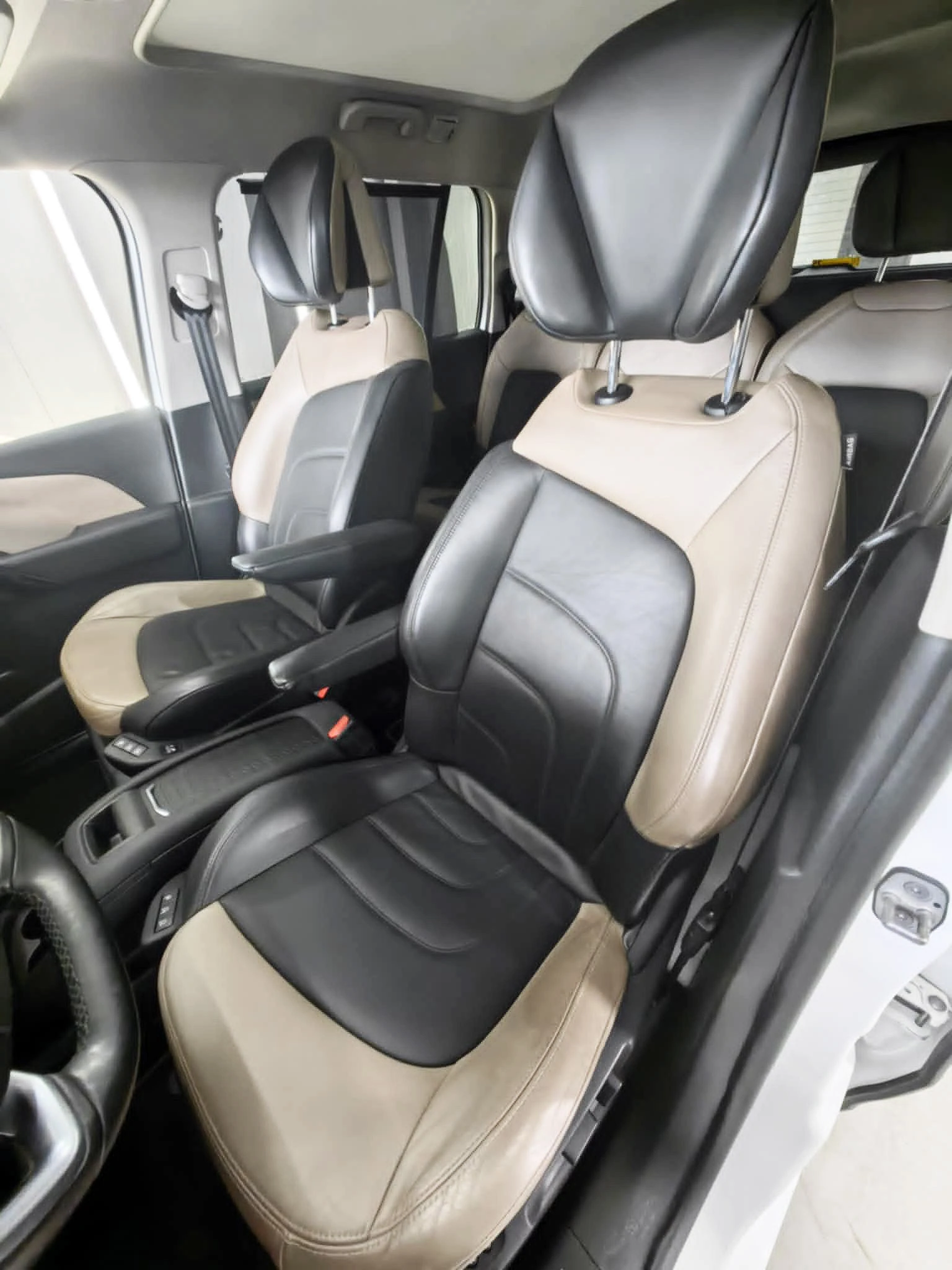 Citroen C4 Picasso SpaceTourer Exclusive - Всички екстри!, снимка 10 - Автомобили и джипове - 54658079