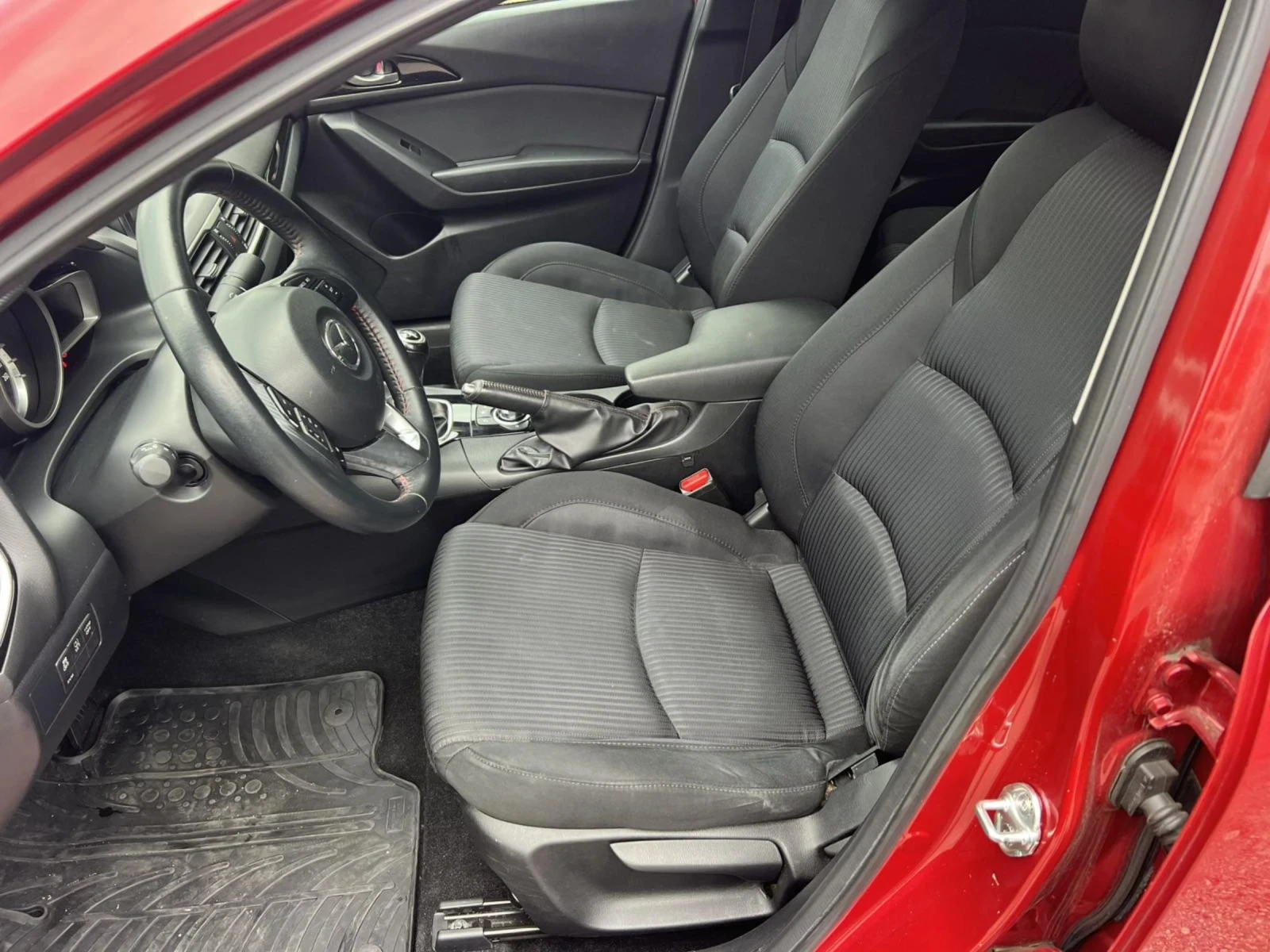 Mazda 3 Мазда 3 1500кб 105кс дизел , снимка 10 - Автомобили и джипове - 54885987