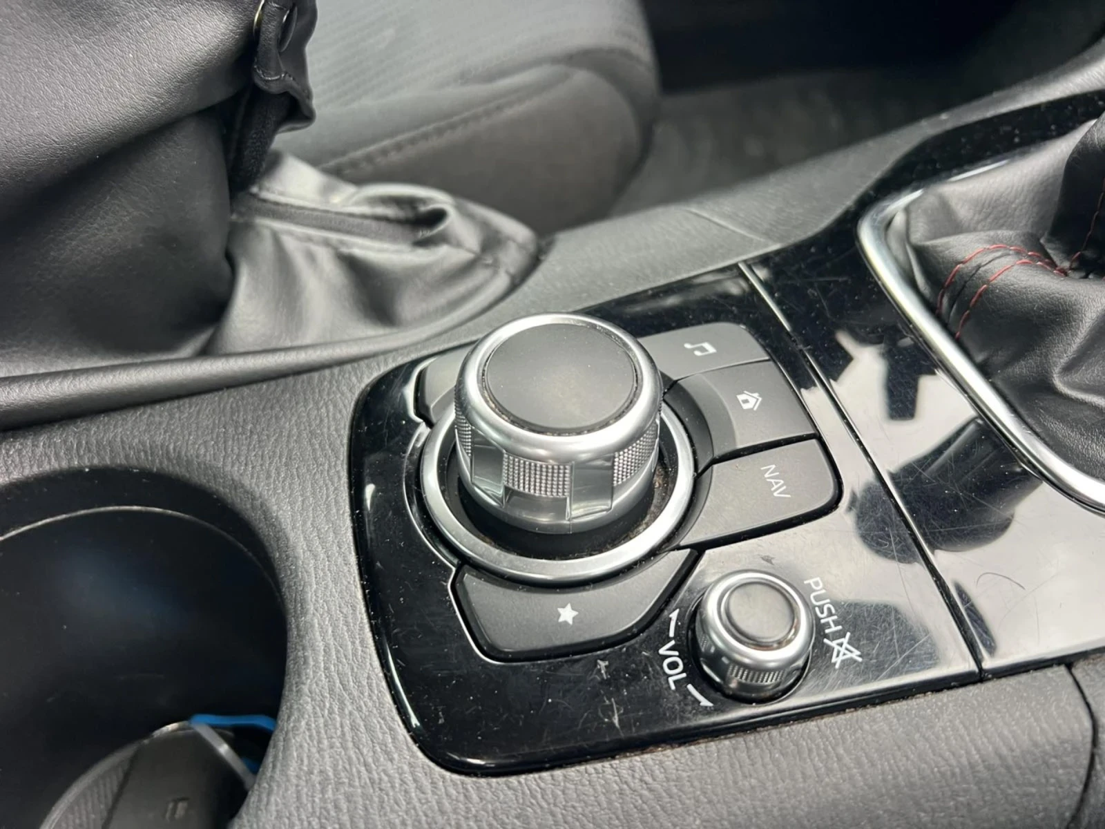 Mazda 3 Мазда 3 1500кб 105кс дизел , снимка 15 - Автомобили и джипове - 54885987