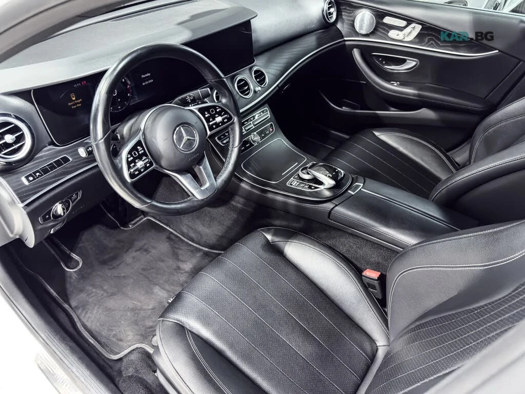 Mercedes-Benz E 300 * 4MATIC* ���������� * (���� �� ��) | Mobile.bg � ����������� 10