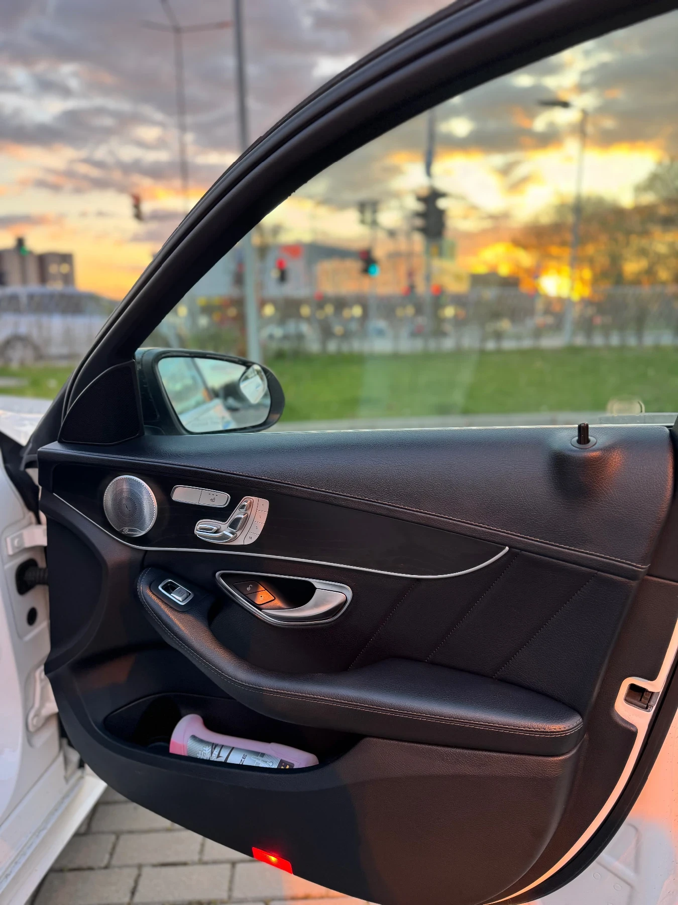 Mercedes-Benz C 400, снимка 9 - Автомобили и джипове - 55565910