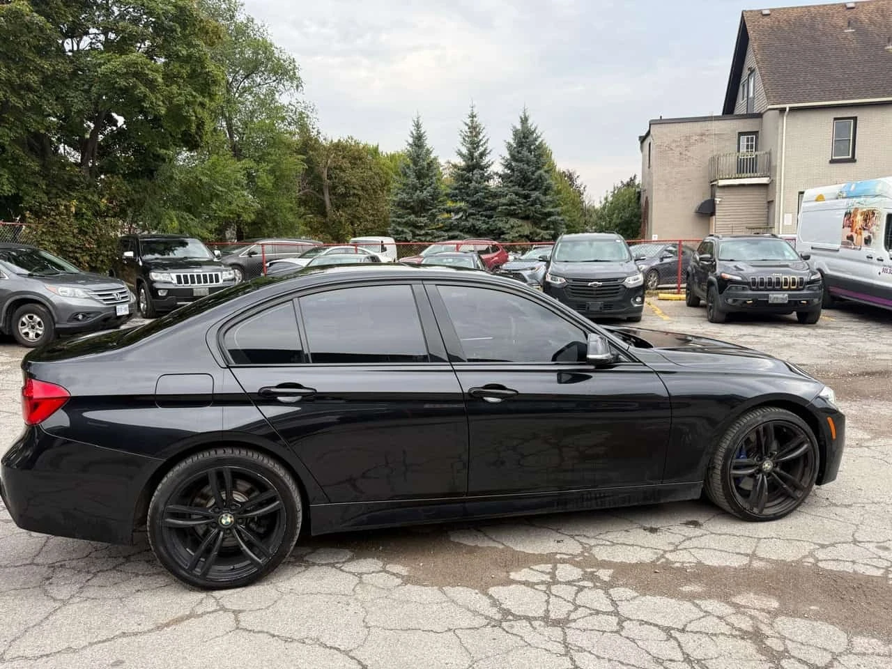 BMW 330 i xDrive | 2.0 Turbo | AWD | M Sport | ���������� | Mobile.bg � ����������� 3