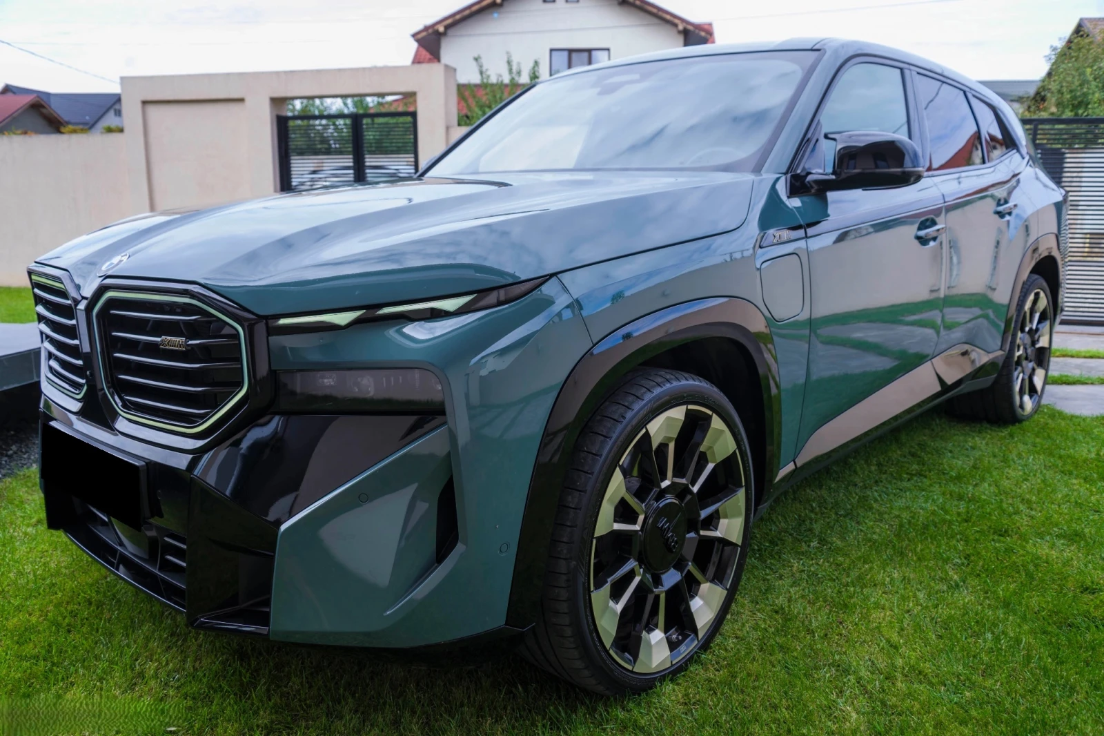 BMW XM 4.4 V8 xDrive Plug-In Hybrid