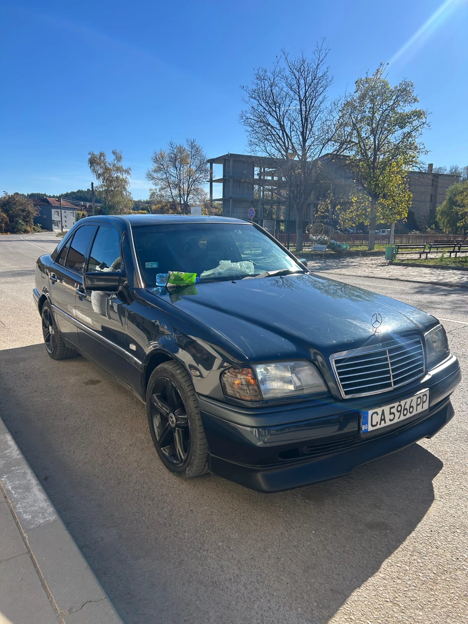 Mercedes-Benz C 200, снимка 3 - Автомобили и джипове - 56601536