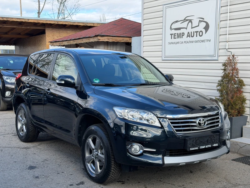 Toyota Rav4 2.0i* 4x4* СЕРВИЗНА КНИЖКА С ПЪЛНА ИСТОРИЯ В ТОЙОТ, снимка 3 - Автомобили и джипове - 53456576