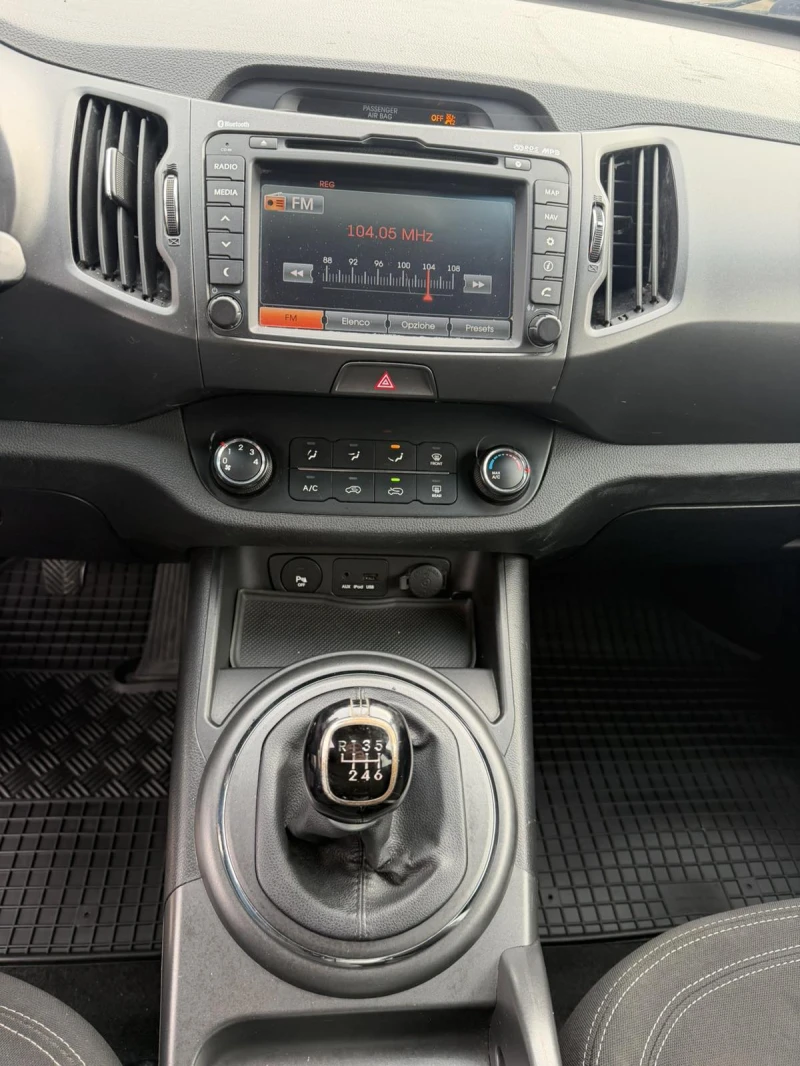 Kia Sportage 1.7TD, снимка 12 - Автомобили и джипове - 53504007