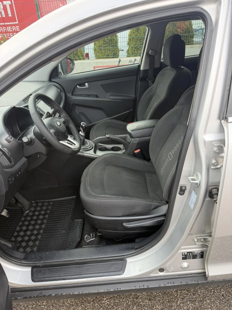 Kia Sportage 1.7TD, снимка 7 - Автомобили и джипове - 53504007