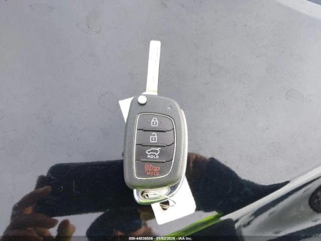Hyundai Tucson 96k km* Камера* Keyless* Hill/lane assist* , снимка 13 - Автомобили и джипове - 53180760