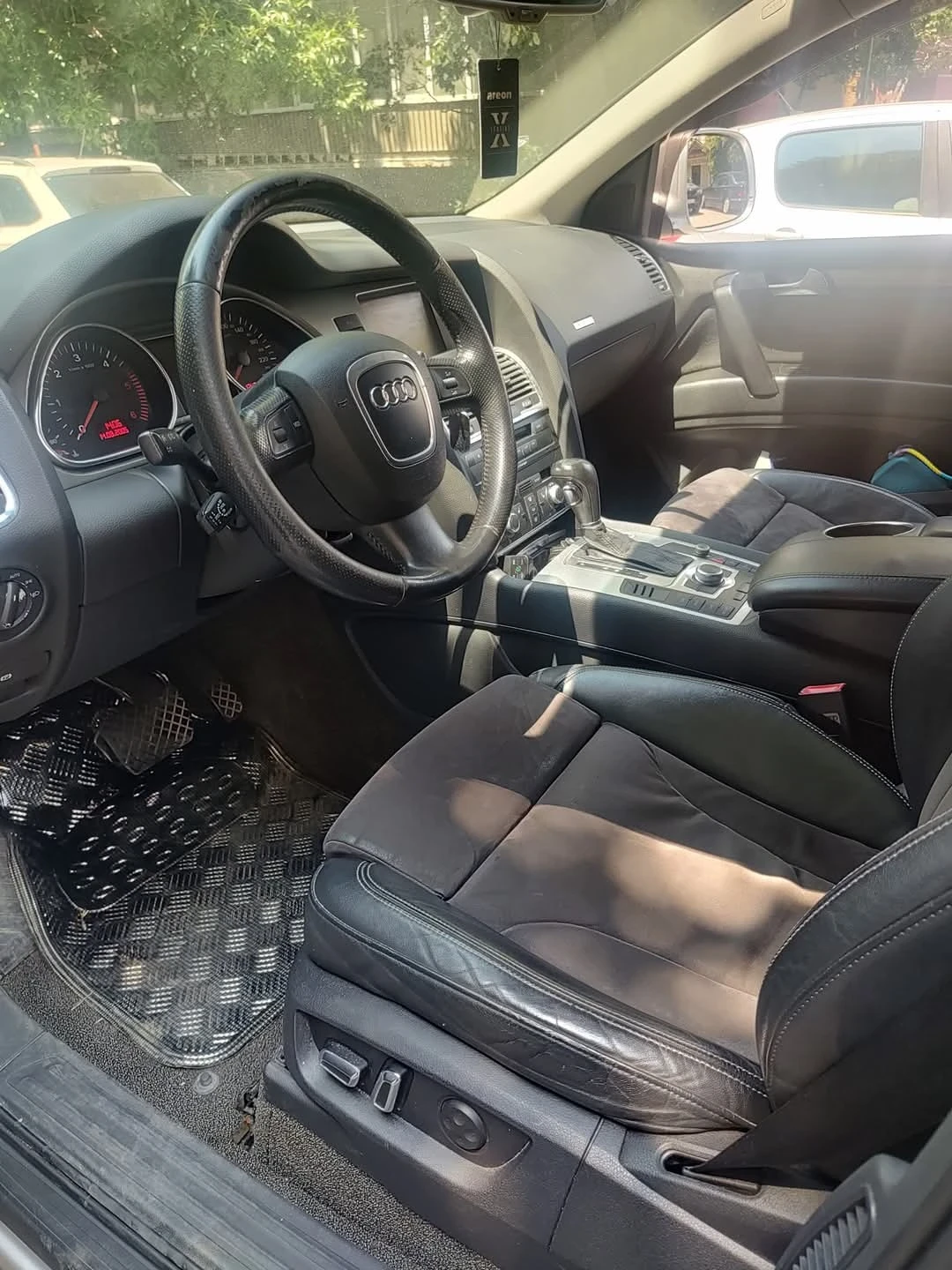 Audi Q7  - изображение 7
