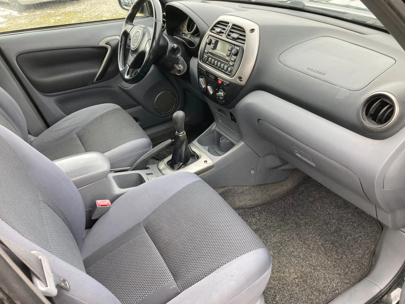 Toyota Rav4 2.0 D-4D KLIMA - изображение 5