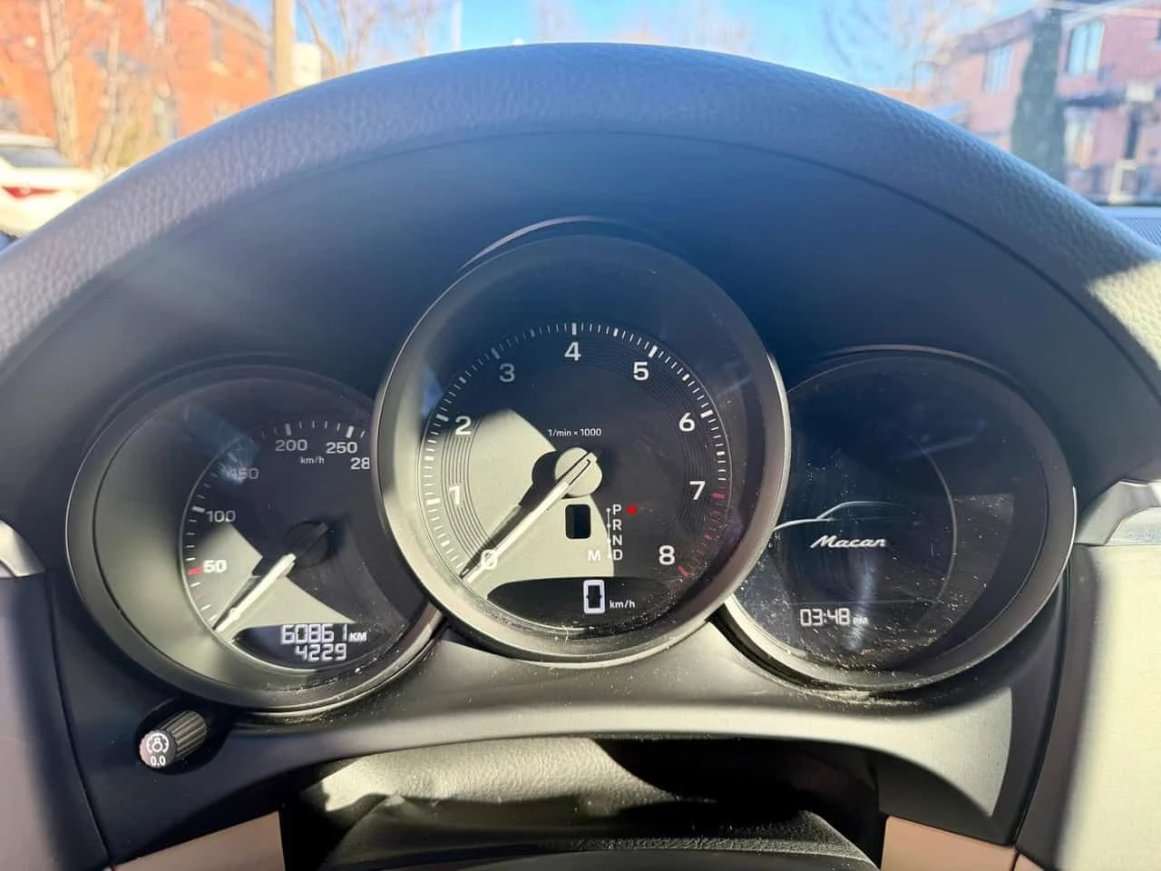 Porsche Macan * AWD * ПОДГРЕВ / ОБДУХВАНЕ / 360 / ДИСТРОНИК , снимка 8 - Автомобили и джипове - 53715374