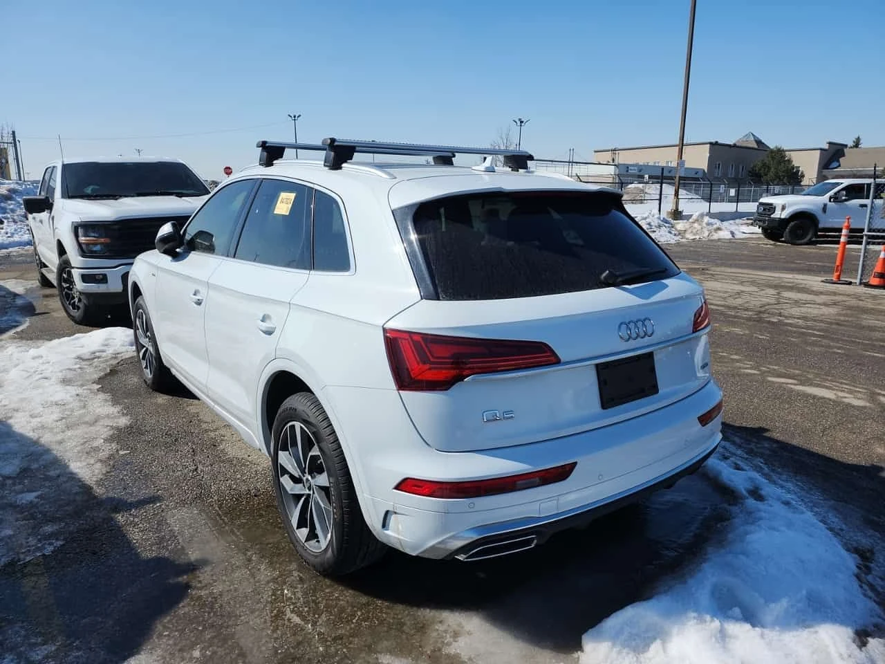 Audi Q5 TECHNIK| ОБДУХВАНЕ| 360| ТЕРМО КЪПХОЛДЪР| PANO| , снимка 4 - Автомобили и джипове - 54226648