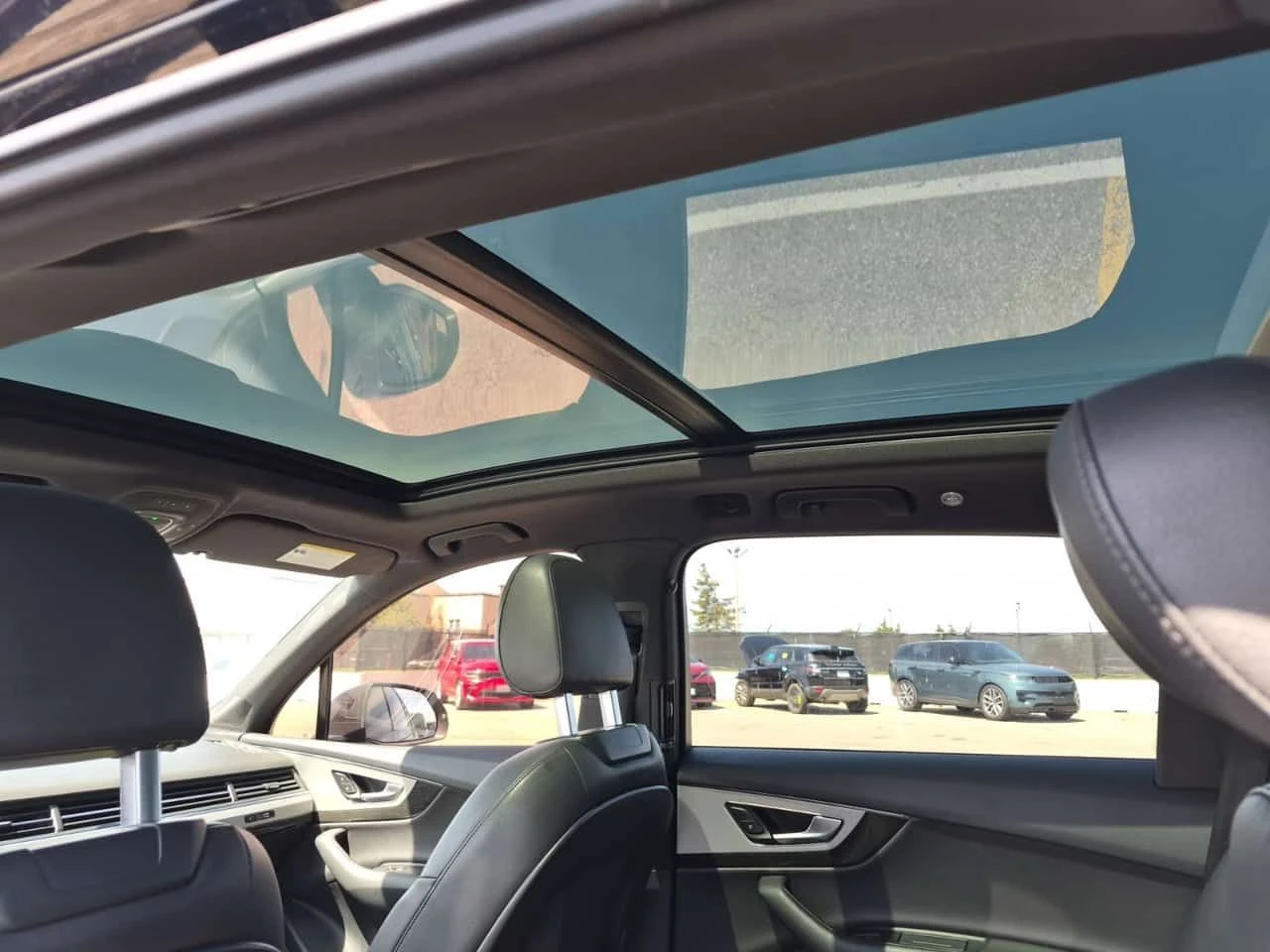 Audi Q7 | TECHNIK | DISTRONIC | HUD | BOSE | ДВА КЛЮЧА | , снимка 13 - Автомобили и джипове - 54624042