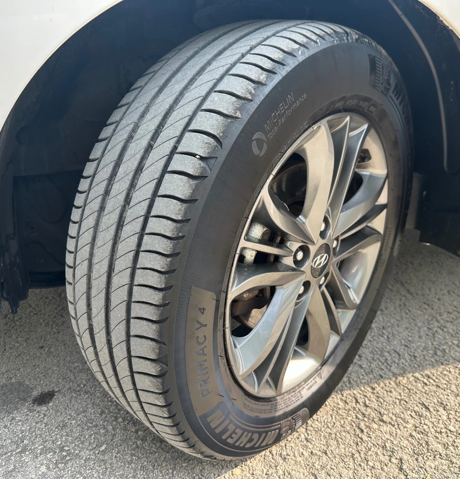 Hyundai IX35 2.0 D * 4x4* FACELIFT* , снимка 17 - Автомобили и джипове - 54767985