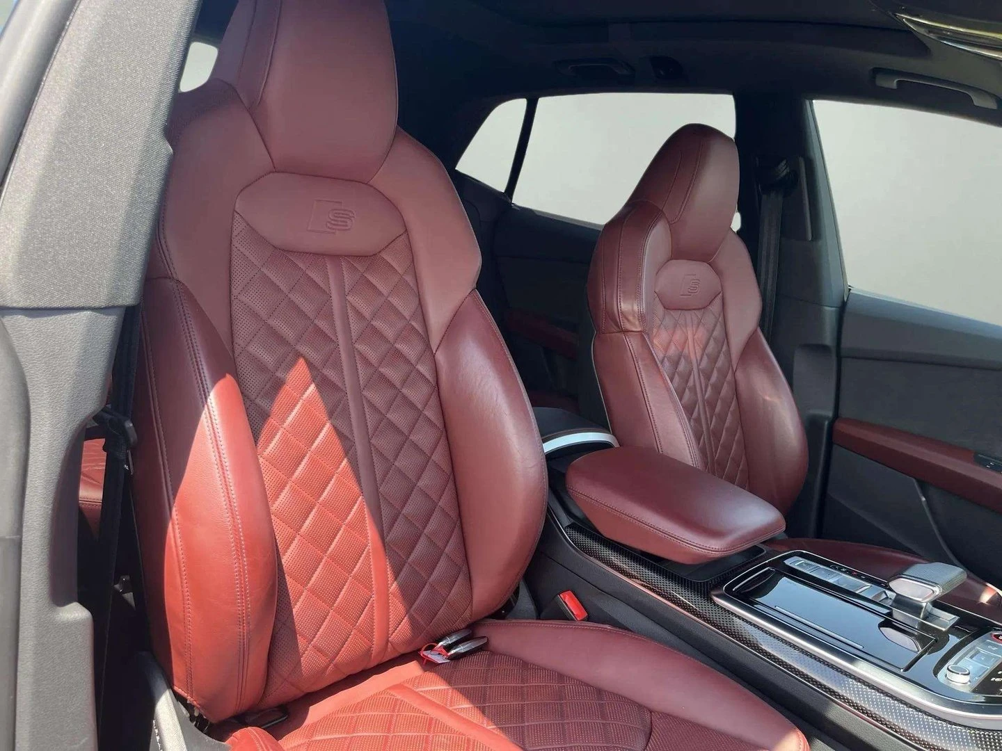 Audi SQ8, снимка 9 - Автомобили и джипове - 55176841
