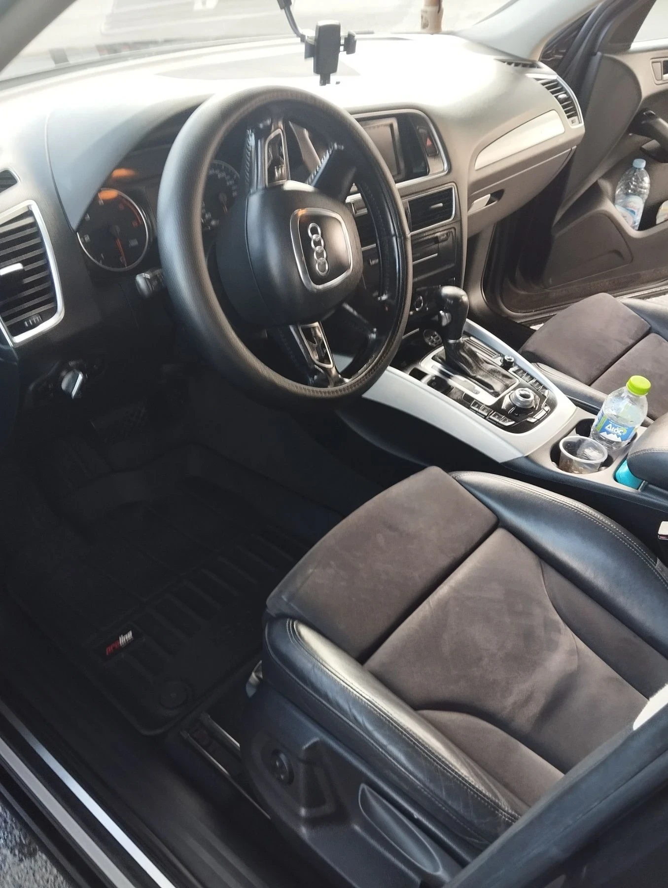 Audi Q5, снимка 7 - Автомобили и джипове - 56316480