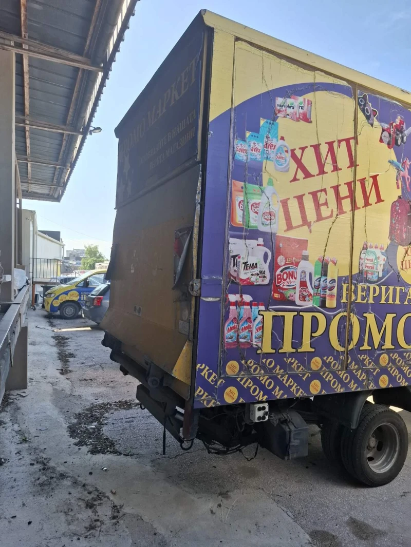 Mercedes-Benz Sprinter 412, снимка 2 - Бусове и автобуси - 52304410