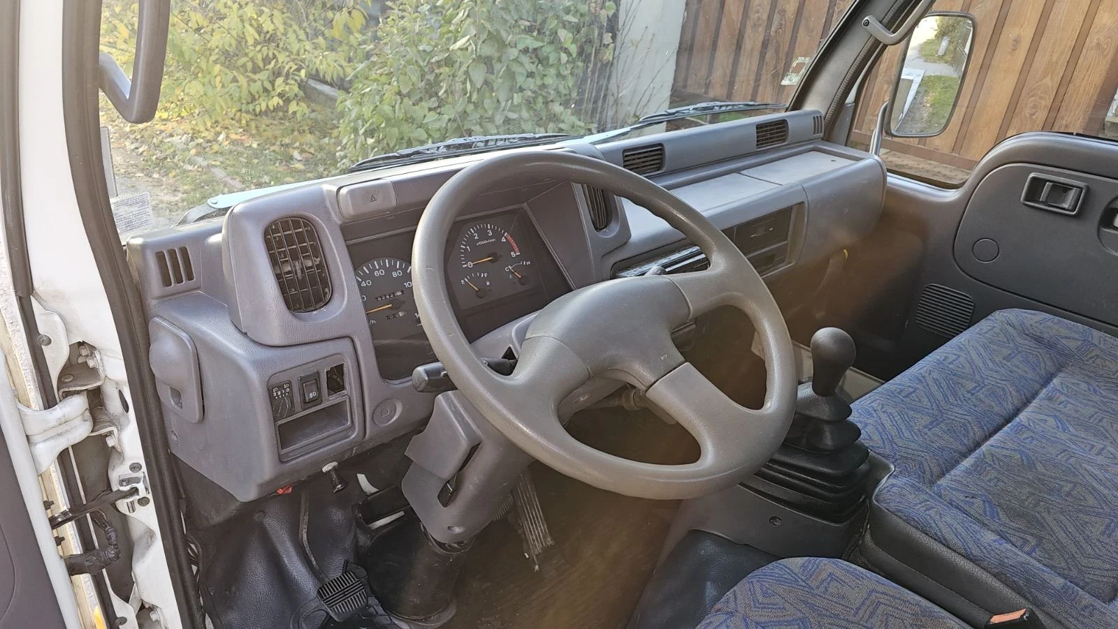 Nissan Capstar   | Mobile.bg   11