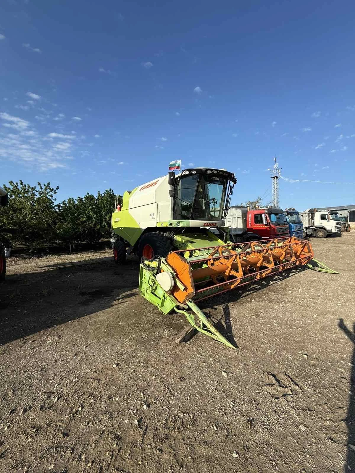 Комбайн Claas TUCANO 440 APS + C600 ОБСЛУЖЕНА ЛИЗИНГ, снимка 3 - Селскостопанска техника - 54694715