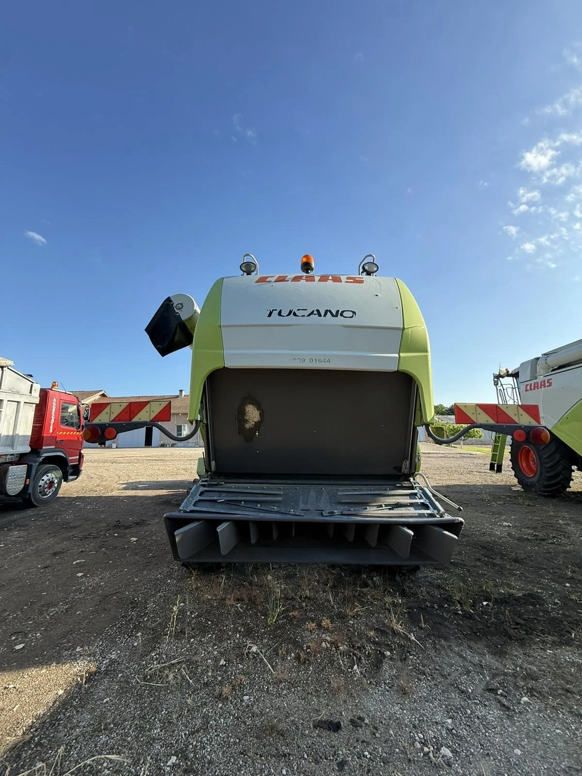 Комбайн Claas TUCANO 440 APS + C600 ОБСЛУЖЕНА ЛИЗИНГ, снимка 6 - Селскостопанска техника - 54694715