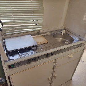 Каравана Adria 380, снимка 8