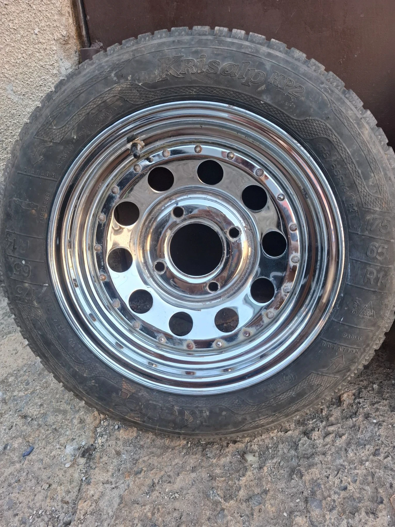 Гуми с джанти Kleber 175/65R14, снимка 2 - Гуми и джанти - 55890441