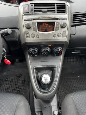 Toyota Corolla verso 2.0 D4D, снимка 12