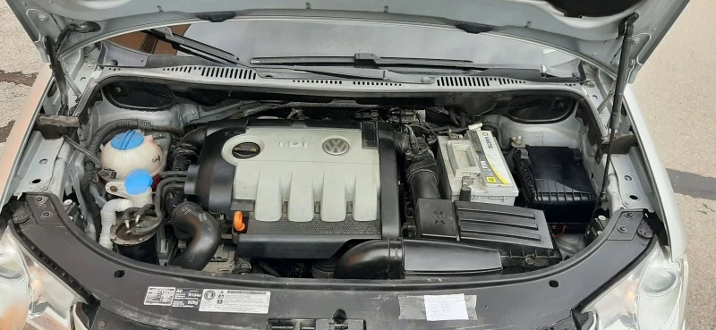 VW Touran 1.9  TDi 105 к.с High-line , снимка 17 - Автомобили и джипове - 46517431