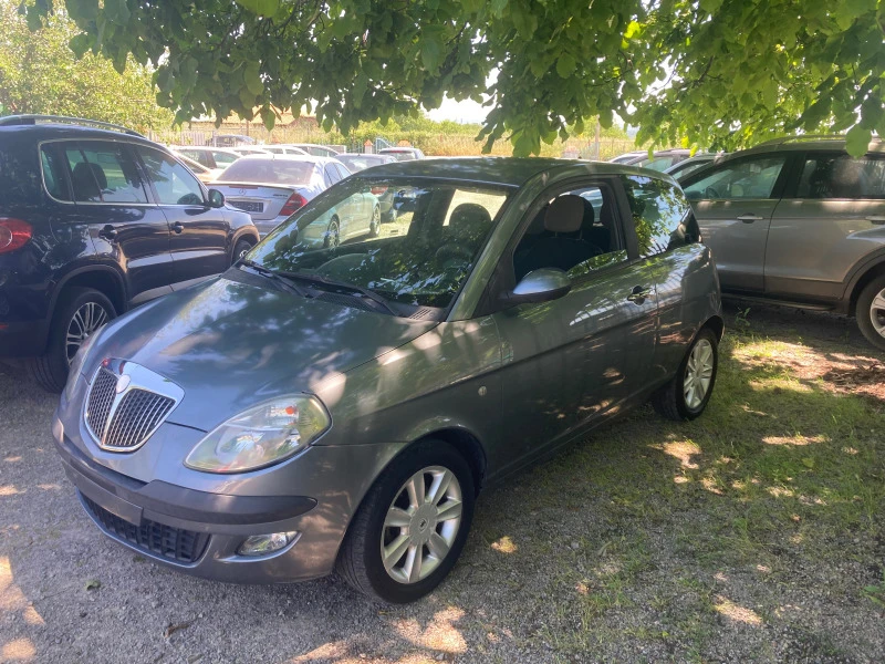 Lancia Ypsilon 1.2i klima , снимка 3 - Автомобили и джипове - 46550501