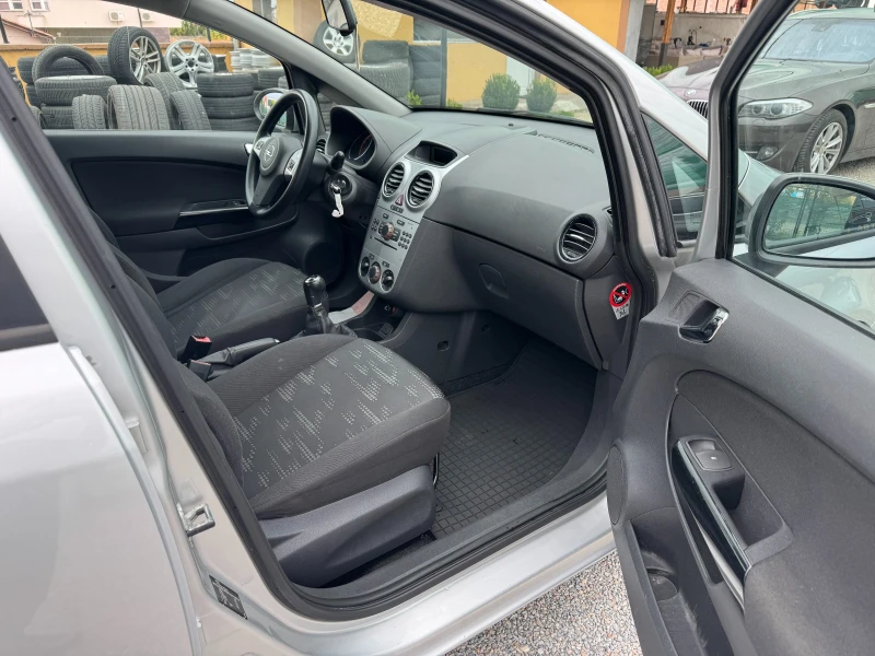 Opel Corsa 1.2i ecotec euro 5, снимка 12 - Автомобили и джипове - 47520998