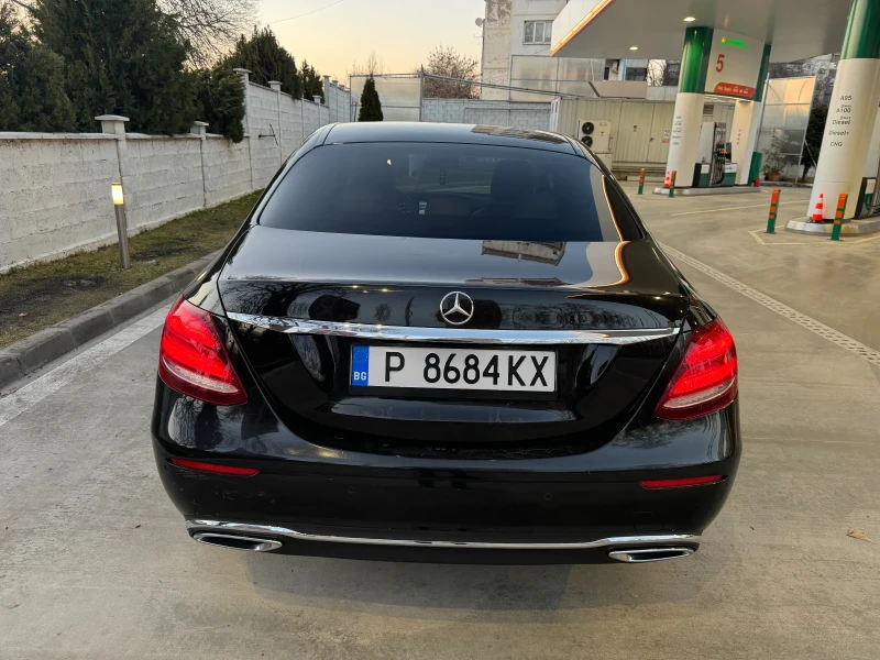 Mercedes-Benz E 220 D 194кс. 2018г. MULTIBEAM 9G, снимка 5 - Автомобили и джипове - 48657164