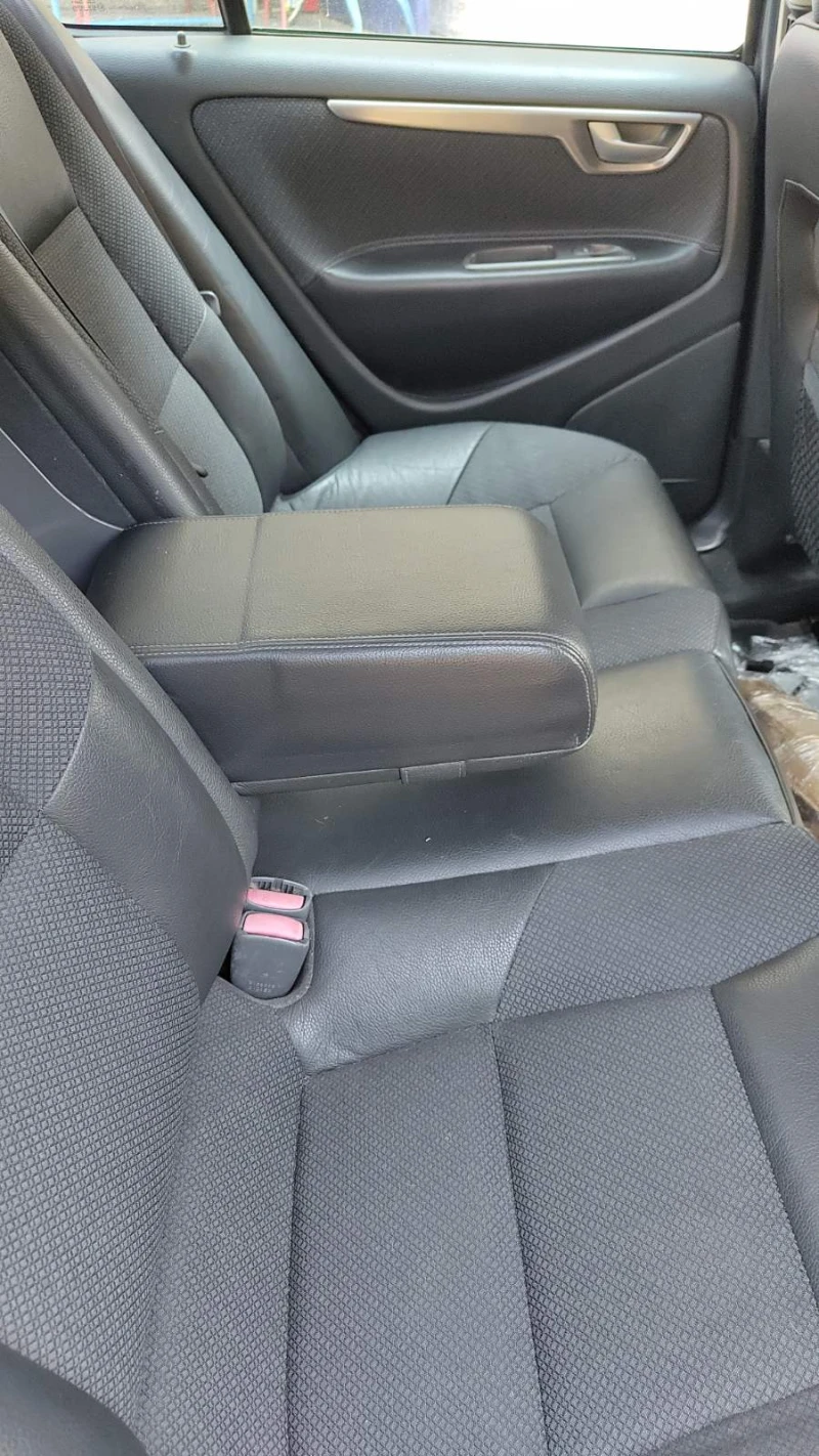 Volvo S60 D5, снимка 9 - Автомобили и джипове - 50536752