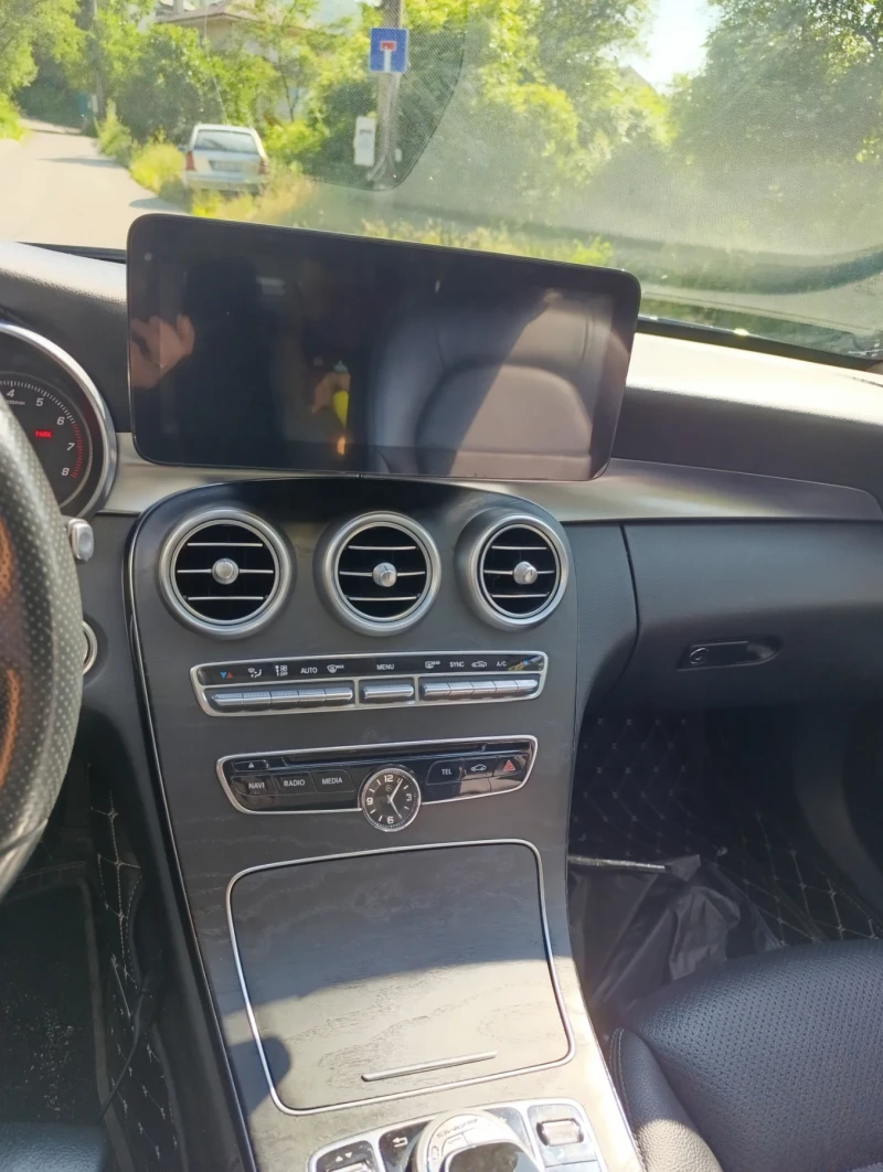 Mercedes-Benz C 300 4 MATIC, снимка 15 - Автомобили и джипове - 50593585