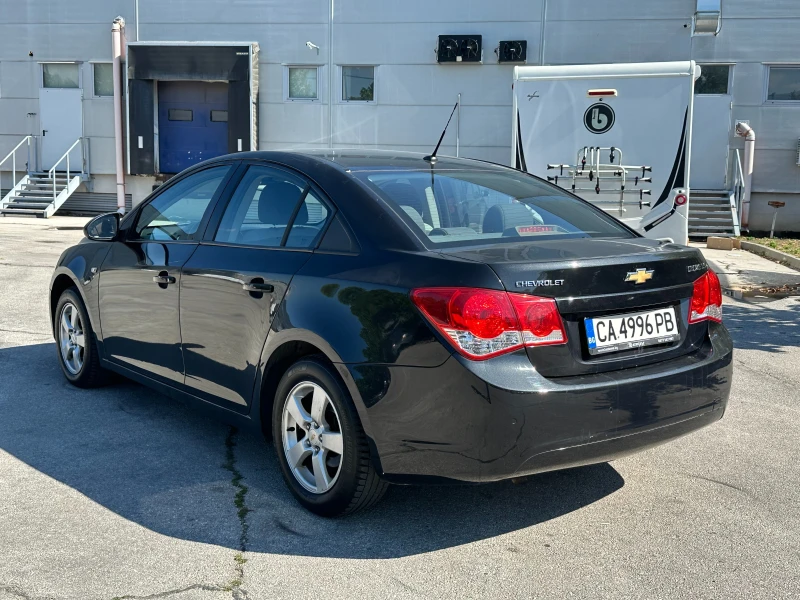 Chevrolet Cruze 1.6i 113 к.с., снимка 3 - Автомобили и джипове - 51480354