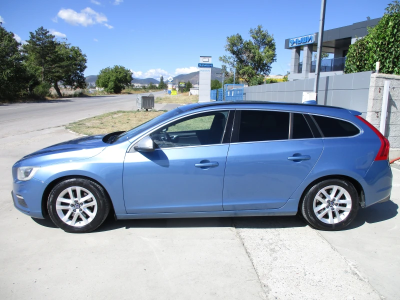 Volvo V60 2.0/ДИЗЕЛ/190кс/R-DESIGN/ФУЛ-ЕКСТРИ/КАТО НОВА/, снимка 7 - Автомобили и джипове - 51755754