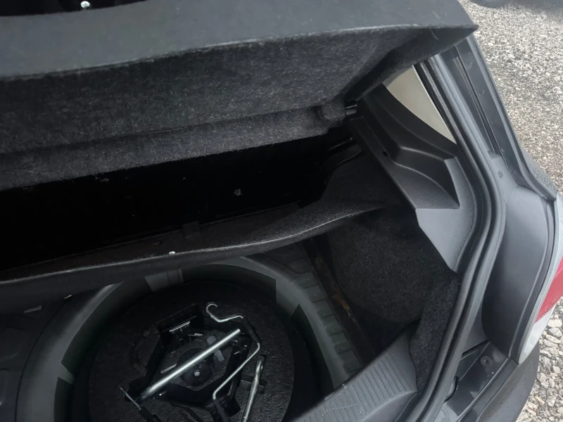 Alfa Romeo MiTo 1.4i 6ck KLIMA 132000km, снимка 10 - Автомобили и джипове - 52733491