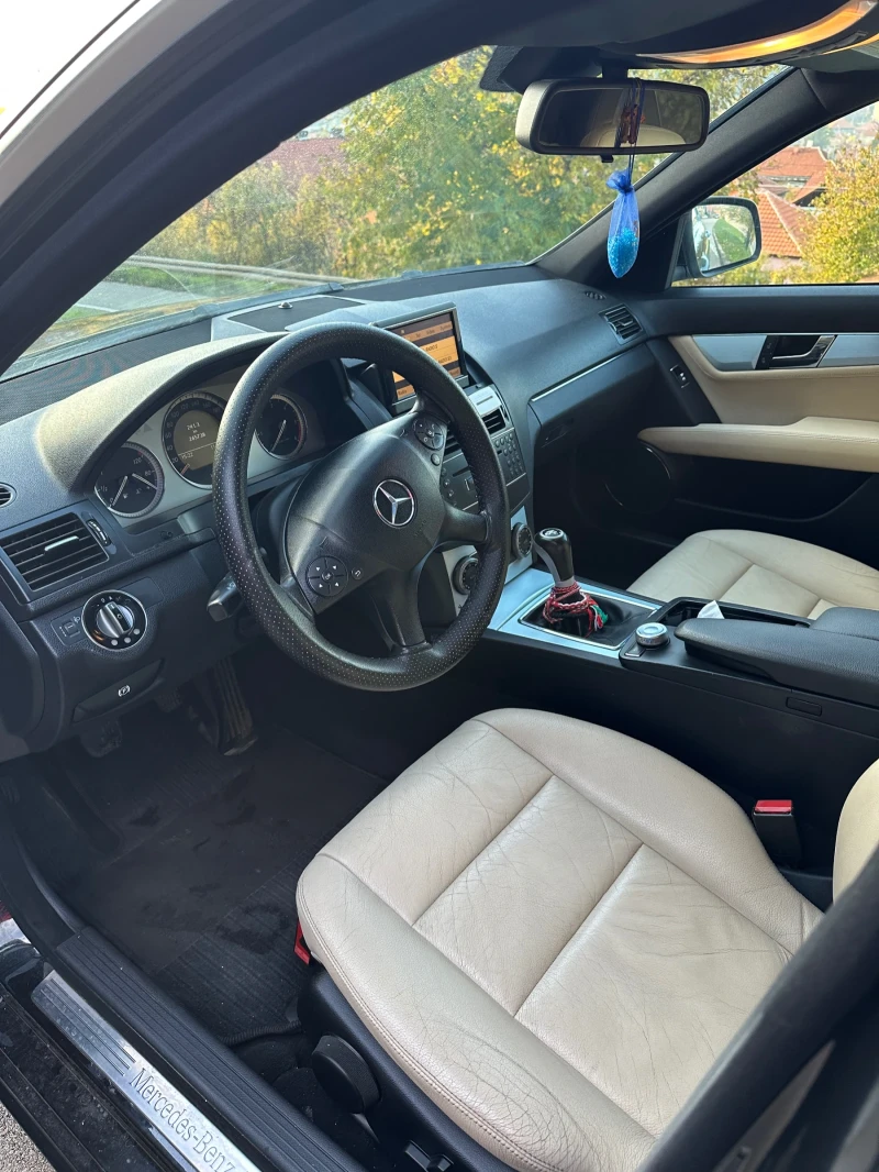 Mercedes-Benz C 200 w204, снимка 9 - Автомобили и джипове - 52238295