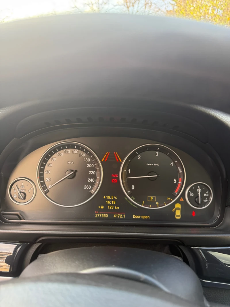 BMW 530 F10 FULL   HUD, 360  камера, Soft Close, , снимка 10 - Автомобили и джипове - 52503765