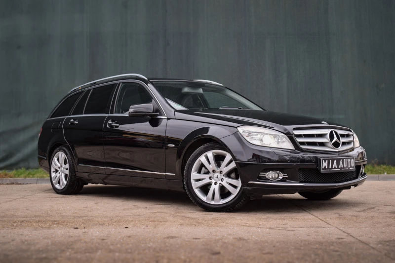 Mercedes-Benz C 220 OM646 Avantgarde/KEYLESS/Harman Kardon, снимка 2 - Автомобили и джипове - 53299305