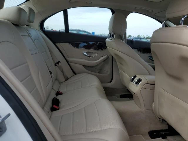 Mercedes-Benz C 300 Luxury 4MATIC * Подгрев * КeylessGo, снимка 10 - Автомобили и джипове - 48464036