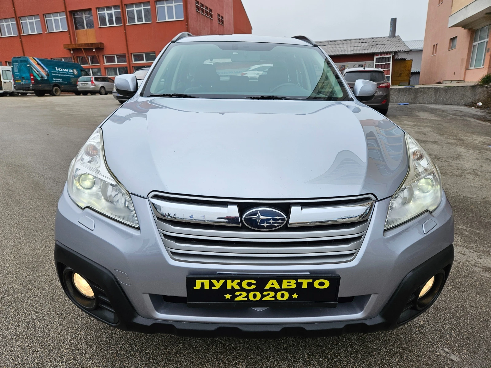 Subaru Outback 2.5 AWD кожа подгрев Камера газ-бензин, снимка 1