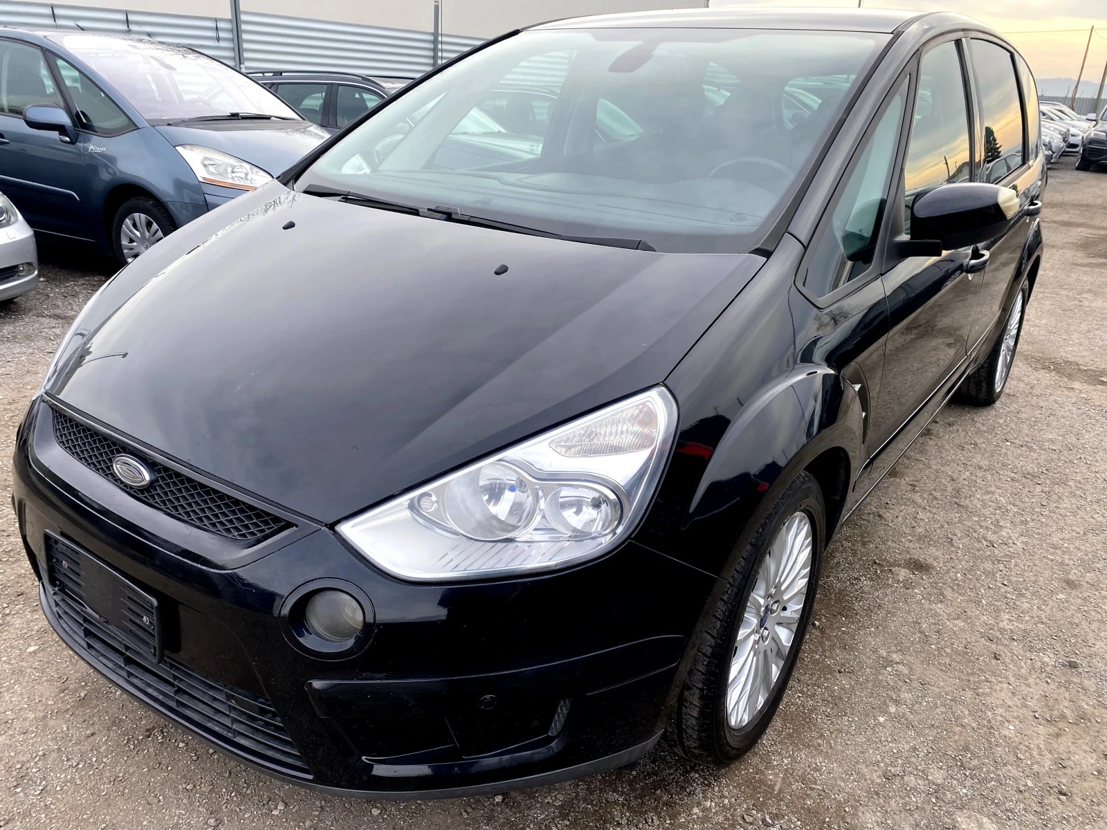 Ford S-Max 1.8TDCI Titanium 245х.км Italy - изображение 6