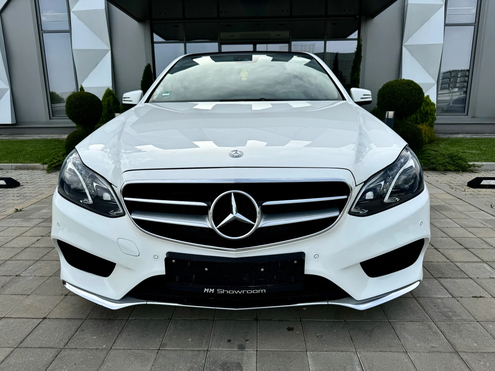 Mercedes-Benz E 350 AMG-FACE-FULL-LED-NAVI-ПЕРА - изображение 2