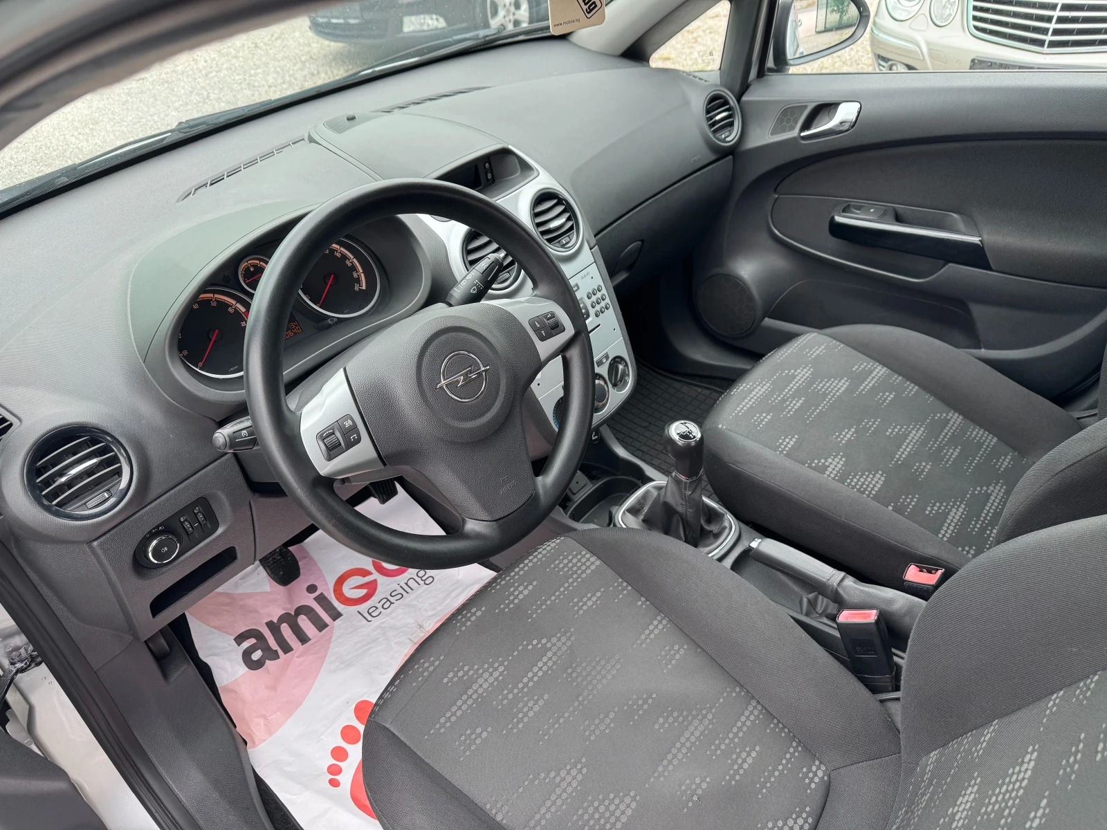 Opel Corsa 1.2i ecotec euro 5 - изображение 9