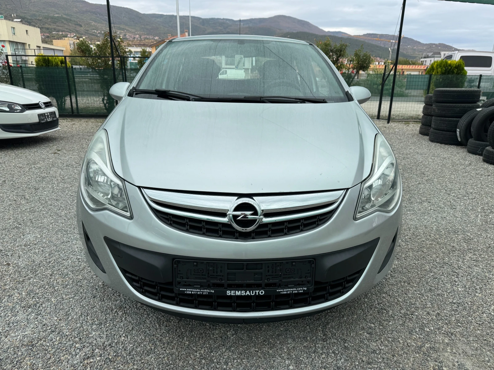 Opel Corsa 1.2i ecotec euro 5 - изображение 2