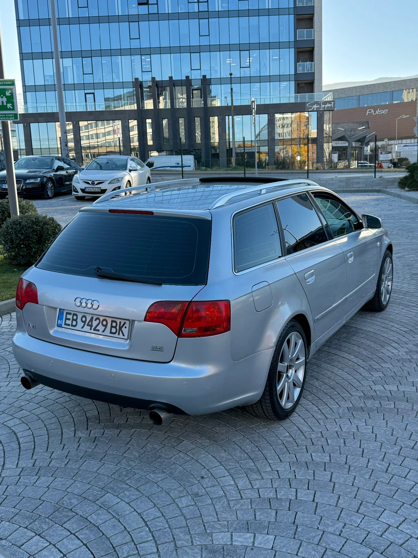 Audi A4 3.2FSI QUATTRO F1 - изображение 5