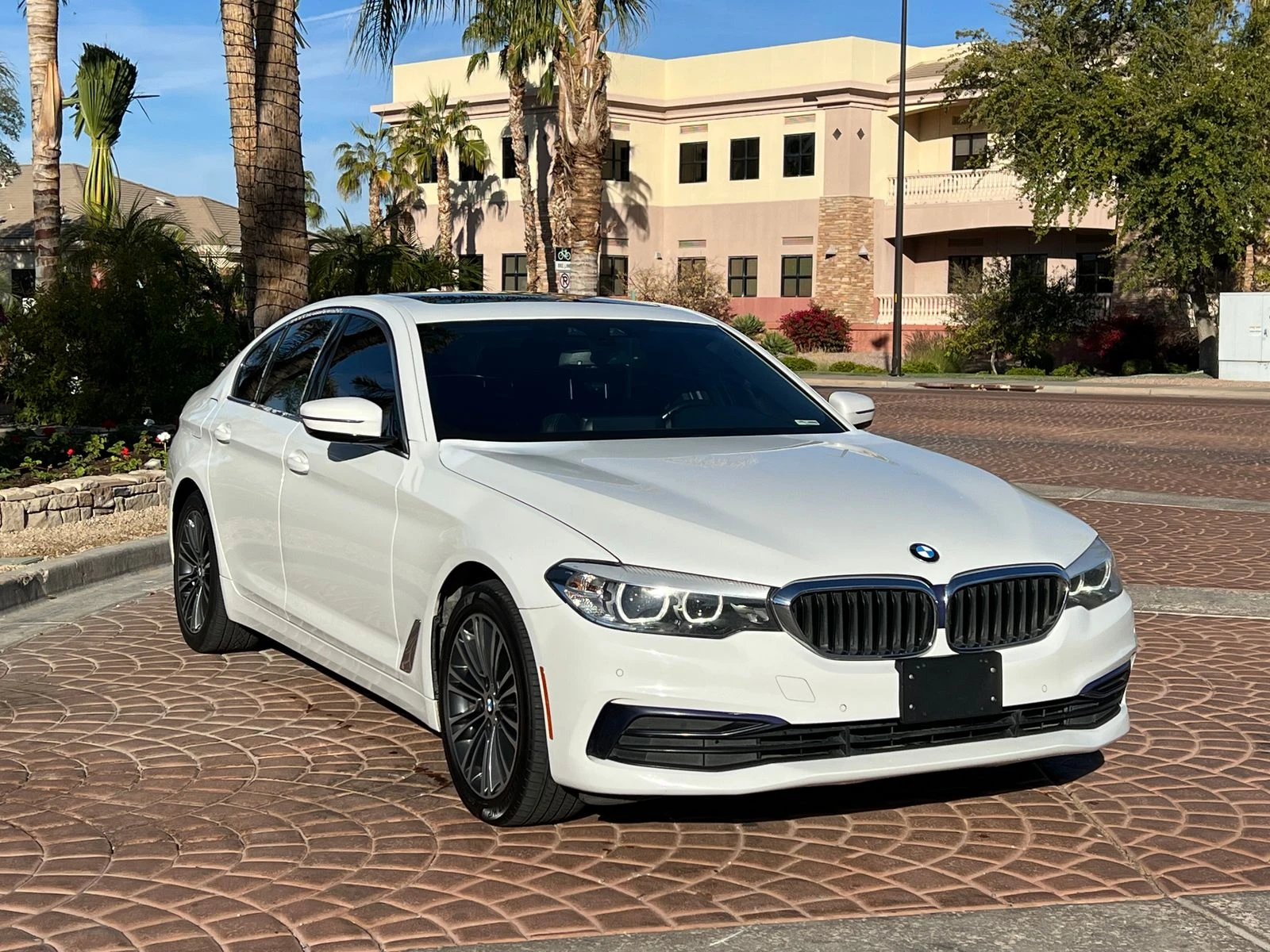 BMW 530 XDRIVE* SPORT LINE* КРАЙНА ЦЕНА ДО СОФИЯ - [1] 