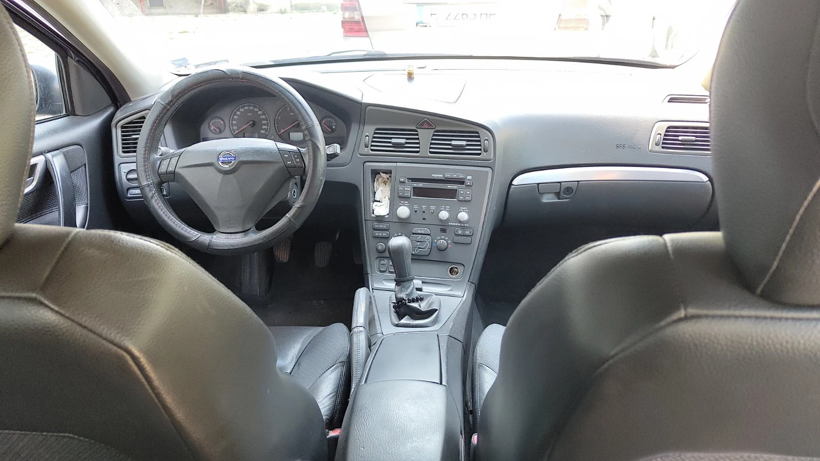 Volvo S60 D5 - изображение 8