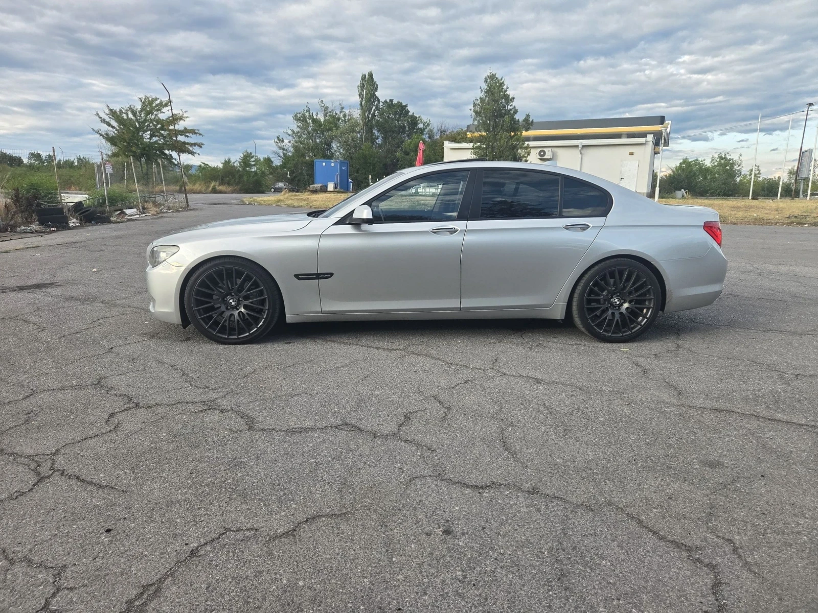 BMW 740 XD - изображение 3